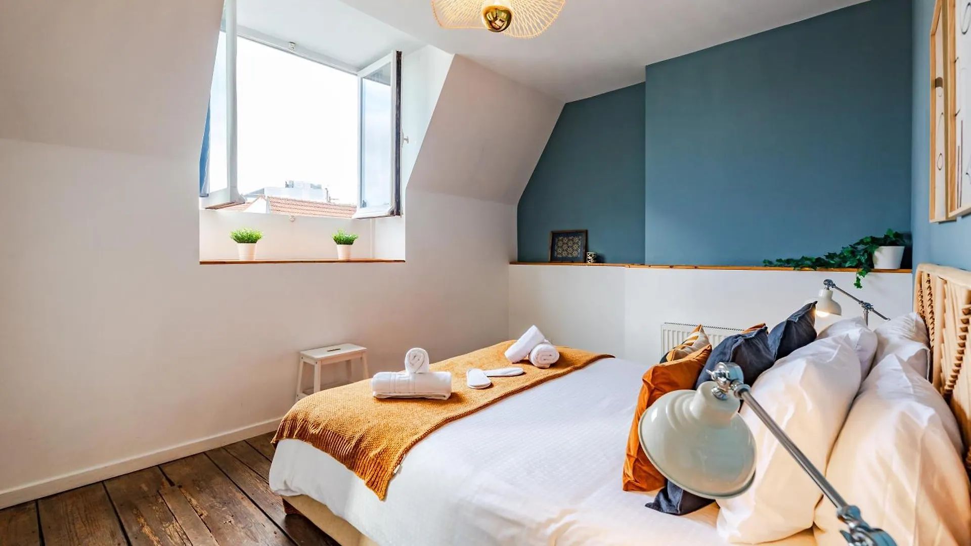 Exclusive 2Br With Unesco Views Brussels Apartment
